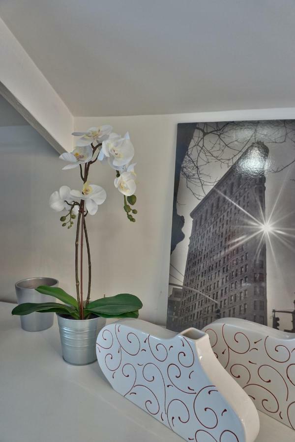 Trendy Studios Tassin Exterior photo
